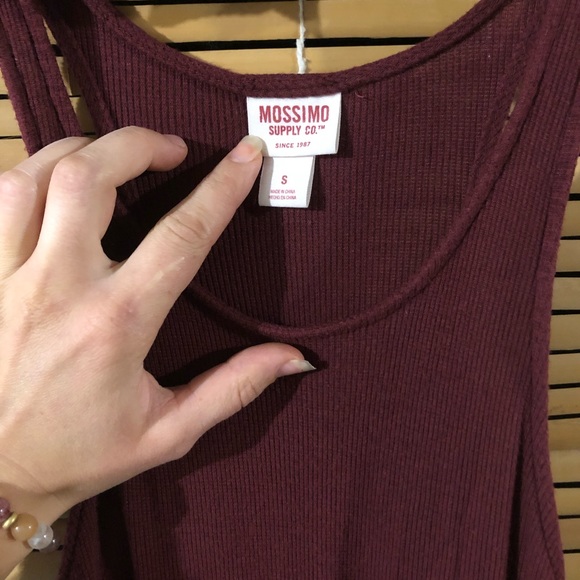 Very Short Loose Maroon Dress - Picture 4 of 4